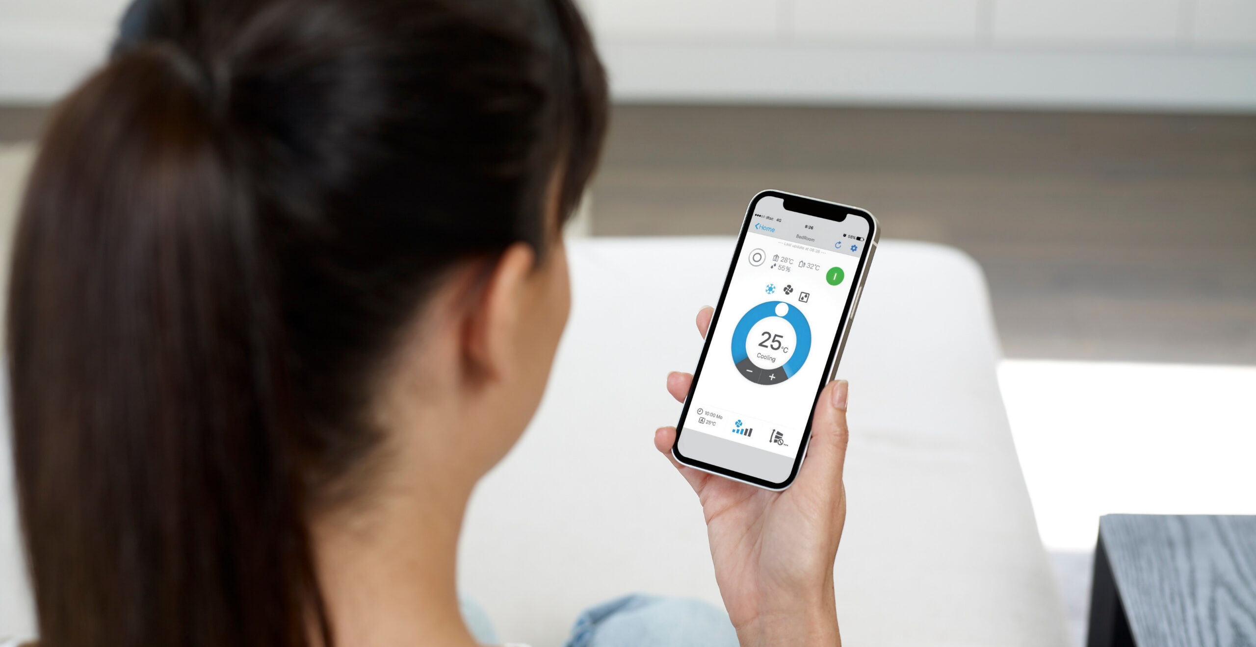 Monitoring Daikin air conditioning via smartphone app on the Sunshine Coast, controlling climate remotely